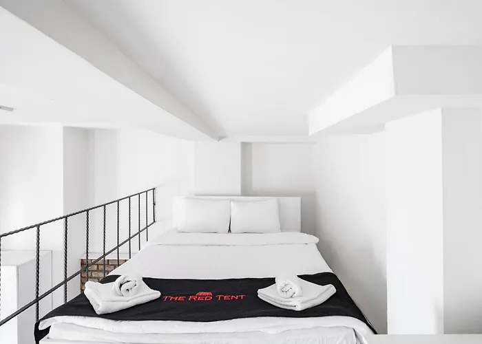 The Red Tent Suite 88